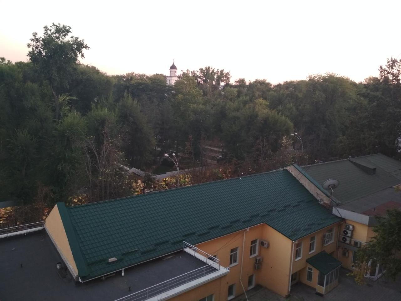 Lighthouse Apartment Chisinau Exterior photo